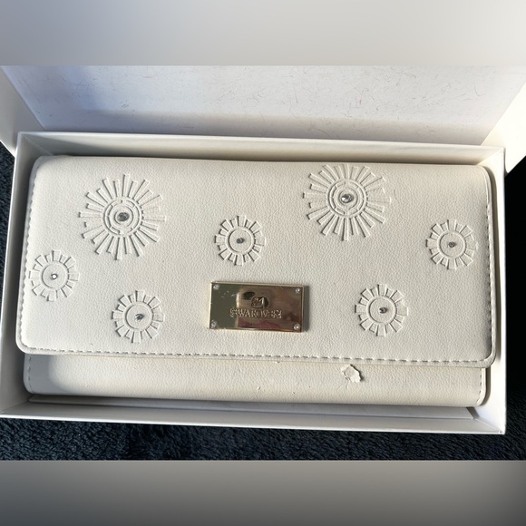 New Swarovski Travel Wallet - Picture 4 of 6